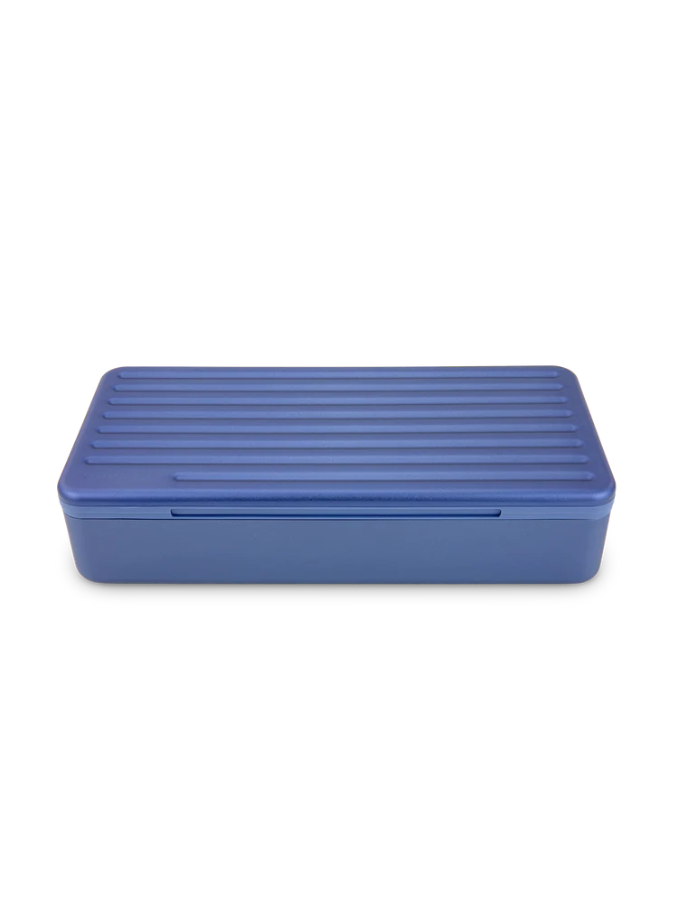 Puffco_Travel-Case_Sapphire_Closed_1800x2400_06b02c03-626e-40de-b04e-663c683c7be5 Puffco Travel Case - Image 1